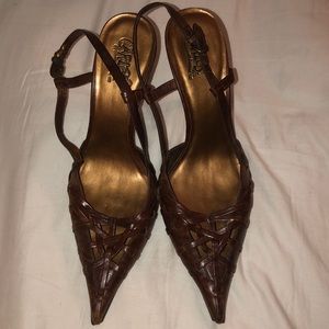 Carlos Santana brown leather heels